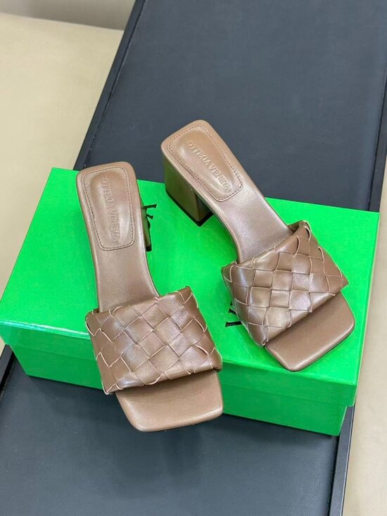 Bottega Veneta. Shoes - Bottega Veneta Cocoa Brown Intrecciato Woven Square Toe Block Heels